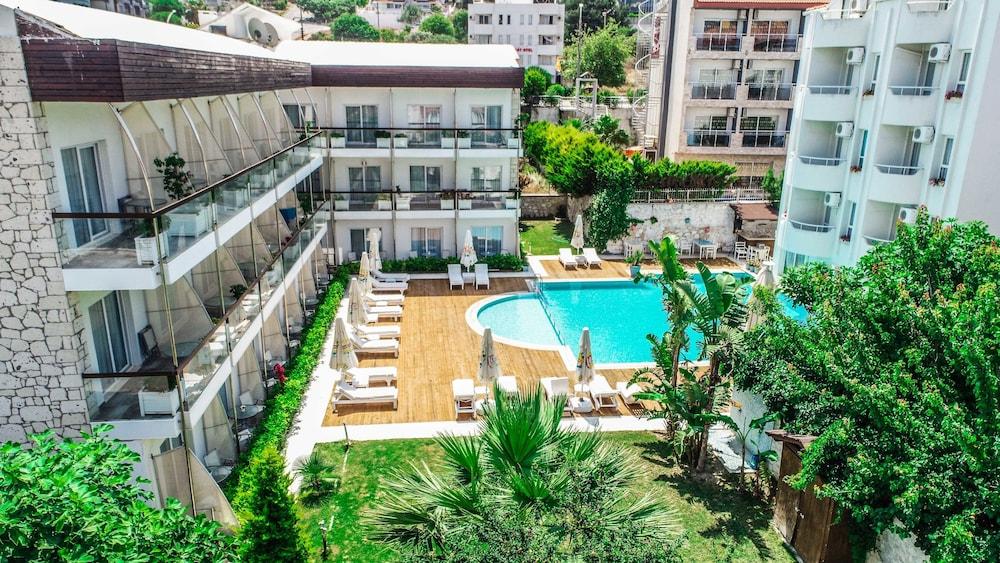 Otel Yeni Çeşme المظهر الخارجي الصورة